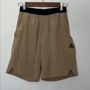 Adidas AEROREADY Designed 2 Move Woven Sport Shorts Tan Brown Black Men’s S